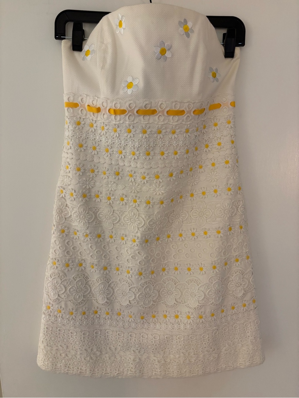๐ผ Vintage Lilly Pulitzer White Daisy Eyelet Strapless Dress - Picture 3 of 5